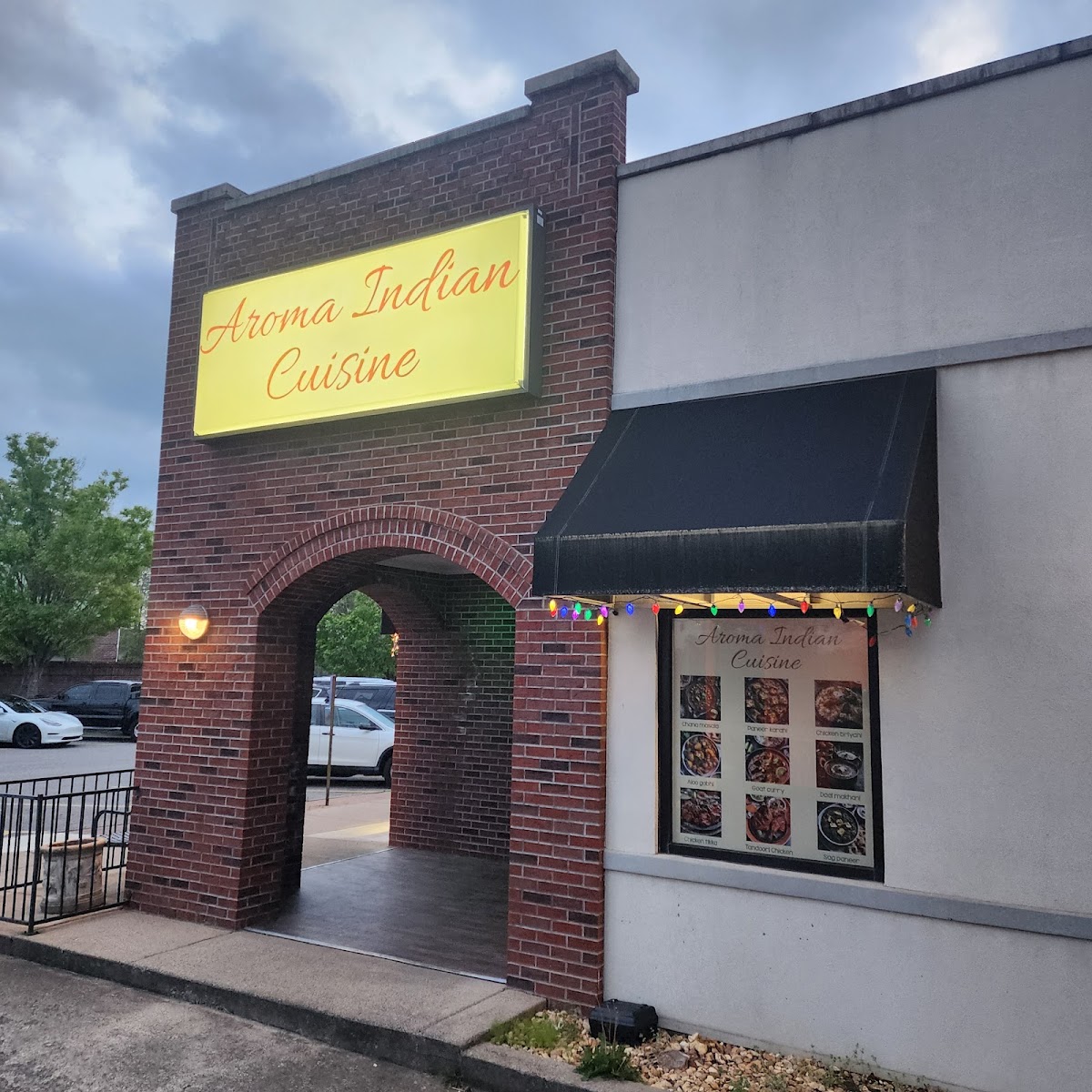Aroma Indian Cuisine